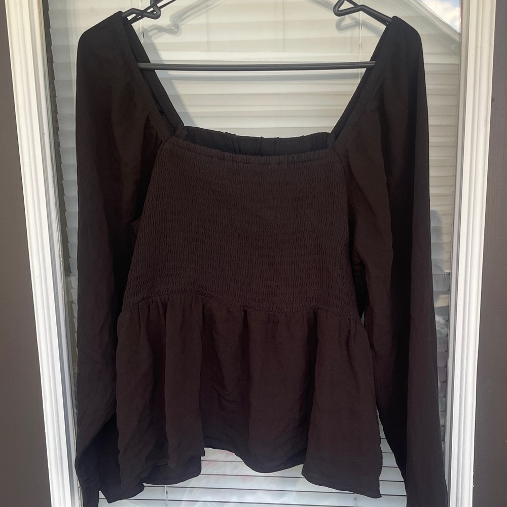 Old Navy Black Long Sleeve Smocked Peplum Top-L